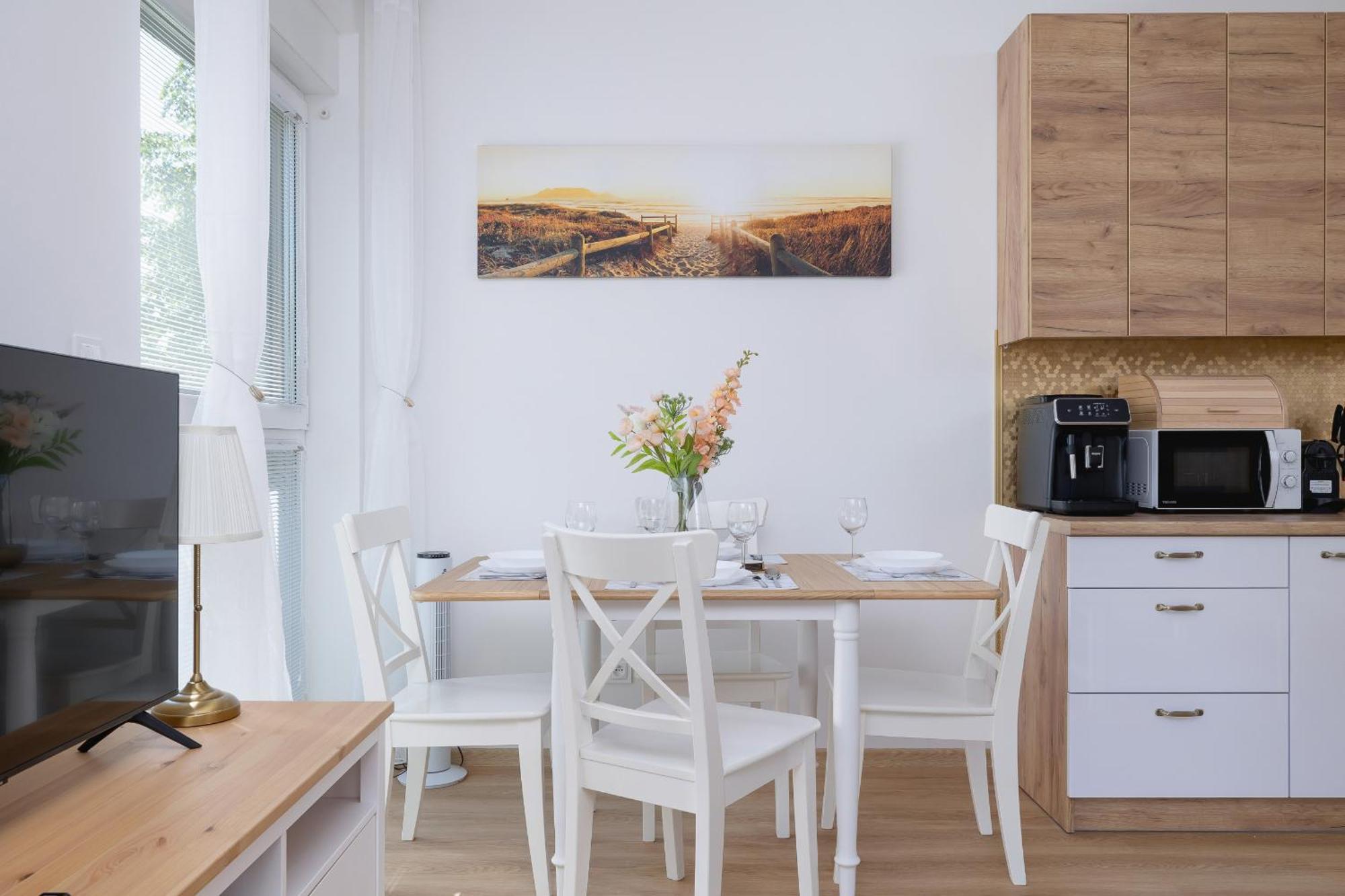 Luxury Two Bedroom Apartment With Terrace And Parking By Renters Prestige Katowice Zewnętrze zdjęcie